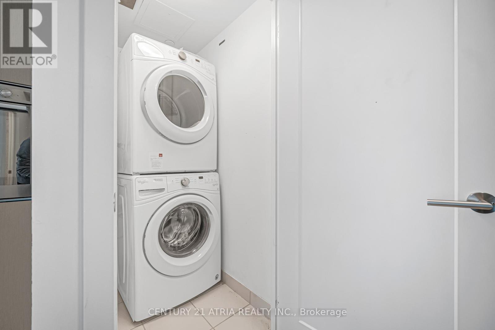 2804 - 10 York Street, Toronto, Ontario  M5J 0E1 - Photo 29 - C12911548