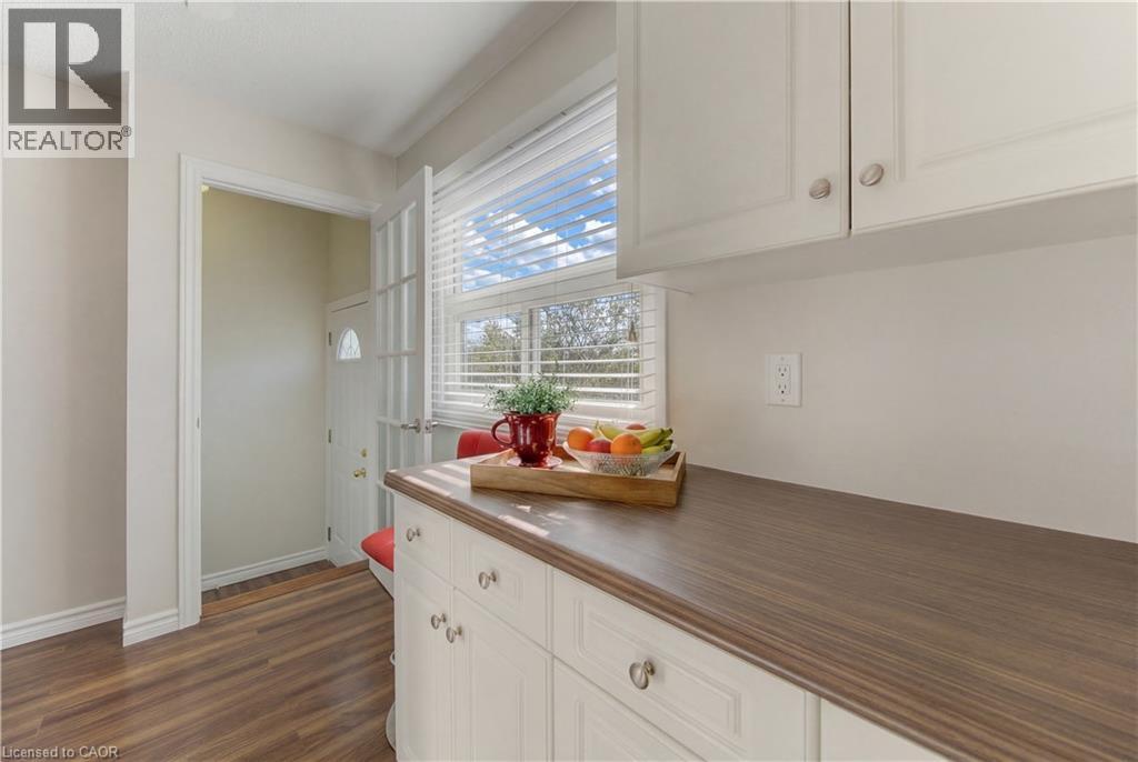 190 Natchez Road, Kitchener, Ontario  N2B 3L2 - Photo 8 - 40815407