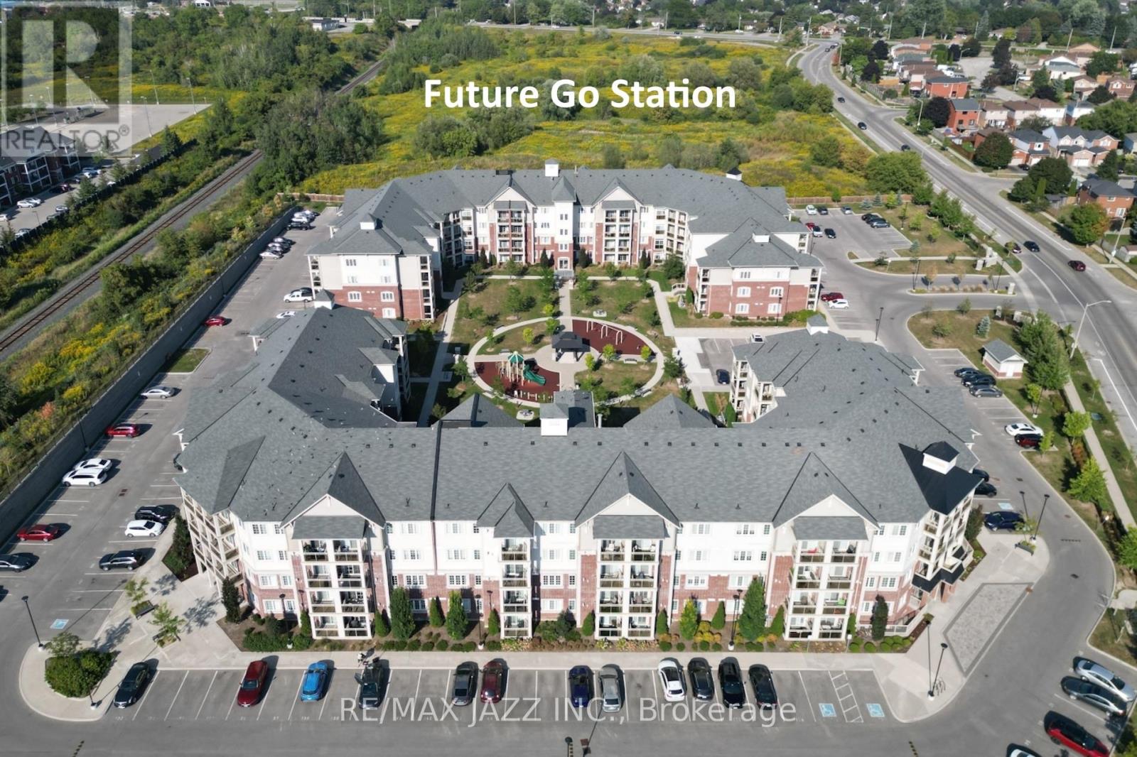 123 - 80 Aspen Springs Drive, Clarington, Ontario  L1C 0V4 - Photo 2 - E12927626