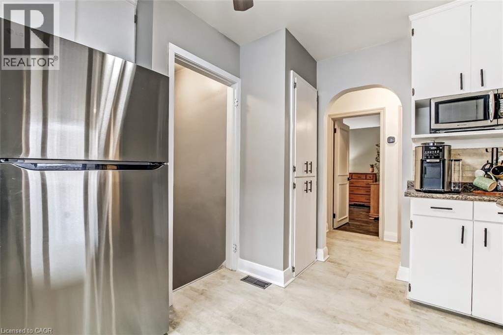 Photo 16 of 34 for 149 Elliott Street