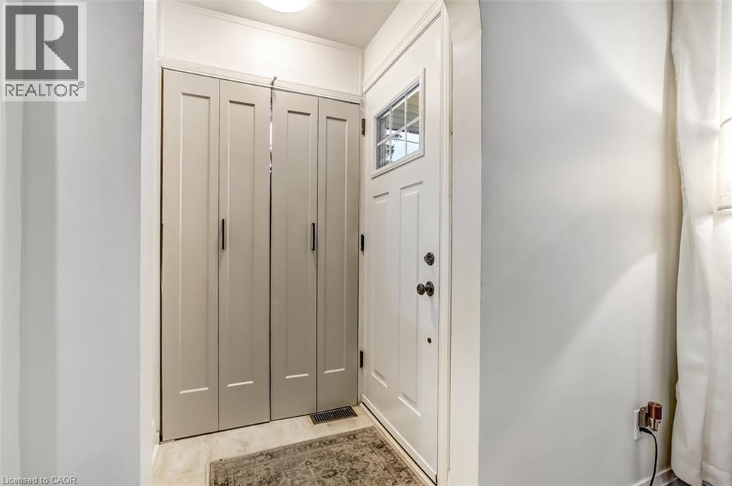 149 Elliott Street, London, Ontario  N5Y 2G1 - Photo 5 - 40812376