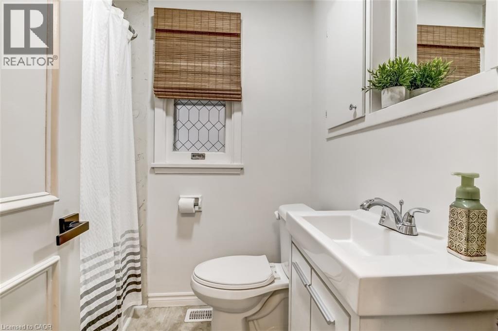 149 Elliott Street, London, Ontario  N5Y 2G1 - Photo 13 - 40812376