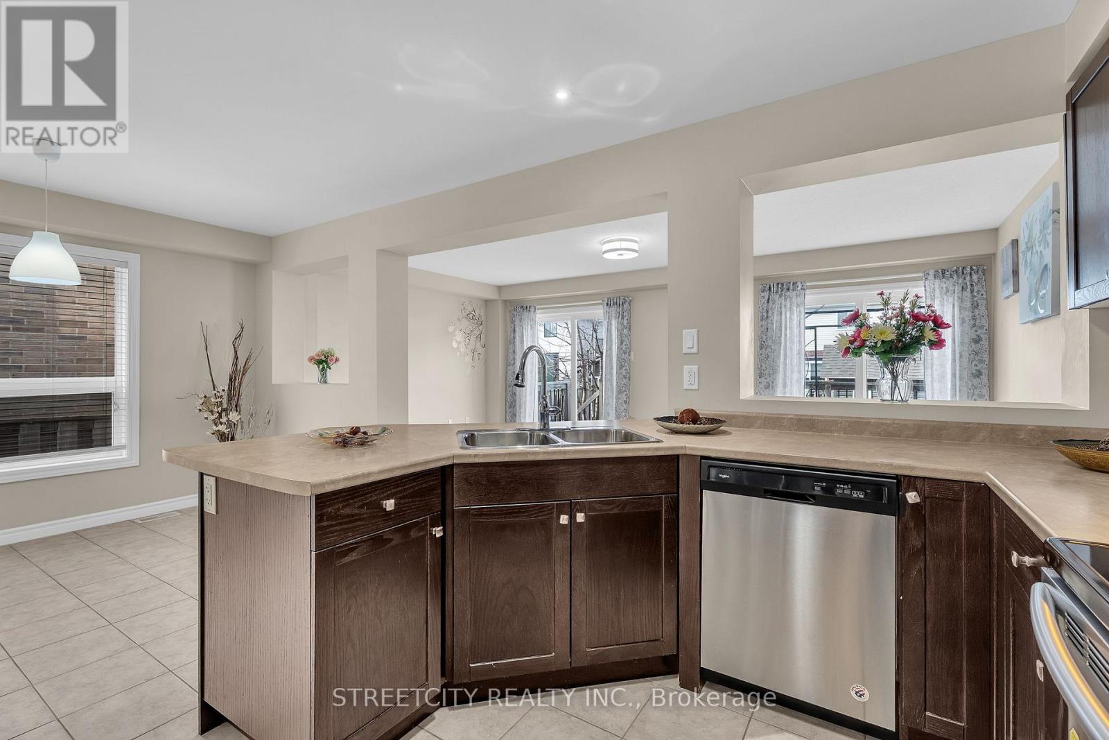 1970 Foxridge Crescent, London North, Ontario  N6G 0L8 - Photo 12 - X12927676