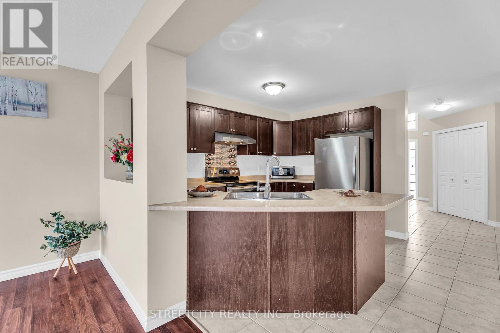 1970 Foxridge Crescent, London North, Ontario  N6G 0L8 - Photo 15 - X12927676