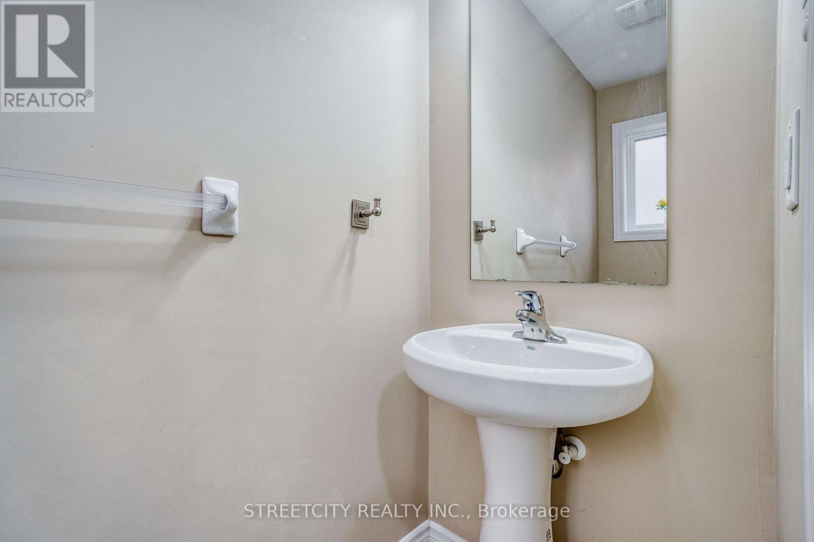 1970 Foxridge Crescent, London North, Ontario  N6G 0L8 - Photo 19 - X12927676