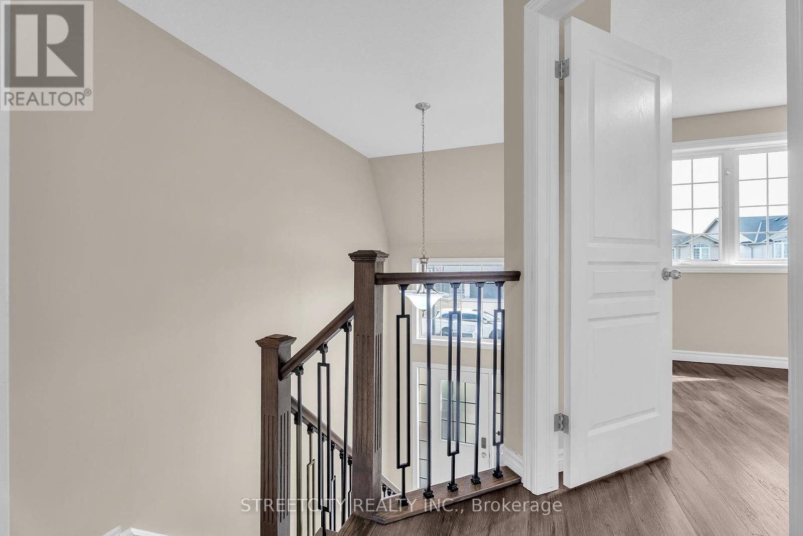 1970 Foxridge Crescent, London North, Ontario  N6G 0L8 - Photo 20 - X12927676