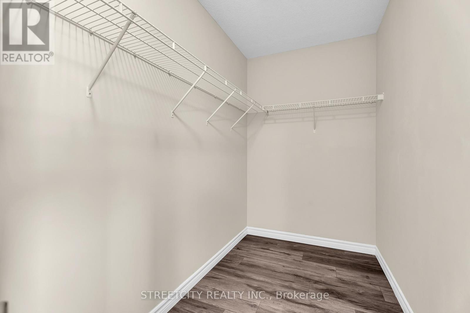 1970 Foxridge Crescent, London North, Ontario  N6G 0L8 - Photo 25 - X12927676