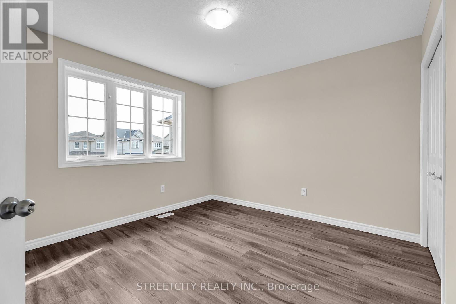 1970 Foxridge Crescent, London North, Ontario  N6G 0L8 - Photo 26 - X12927676