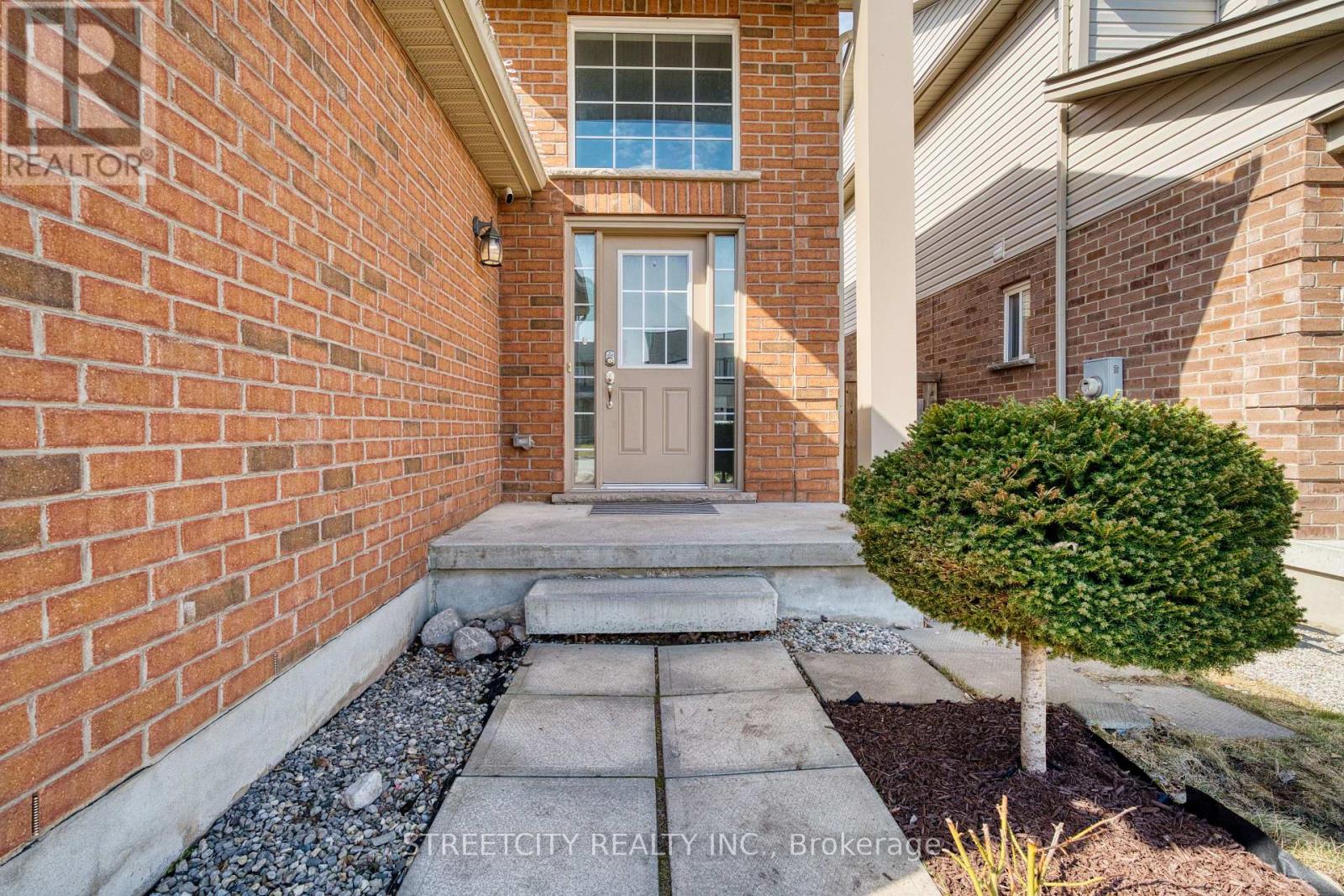 1970 Foxridge Crescent, London North, Ontario  N6G 0L8 - Photo 3 - X12927676