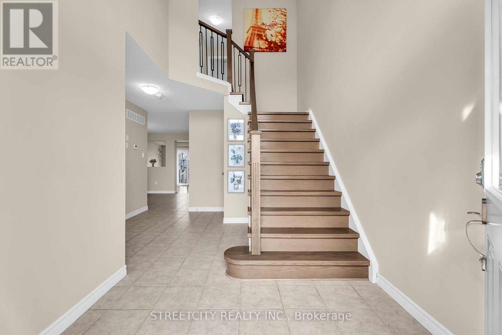 1970 Foxridge Crescent, London North, Ontario  N6G 0L8 - Photo 4 - X12927676