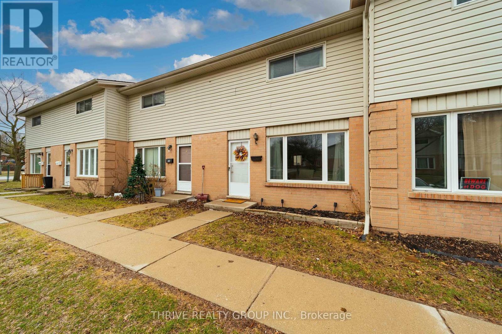 Photo 2 of 32 for 23 - 45 Gatewood Place