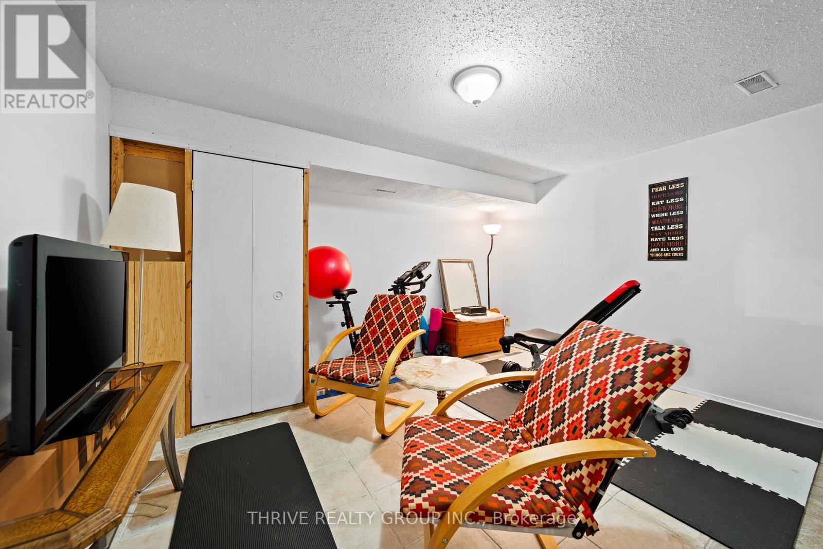 Photo 28 of 32 for 23 - 45 Gatewood Place