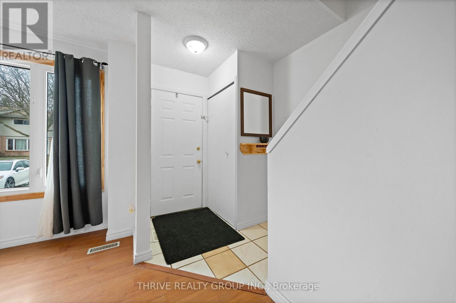 Photo 4 of 32 for 23 - 45 Gatewood Place