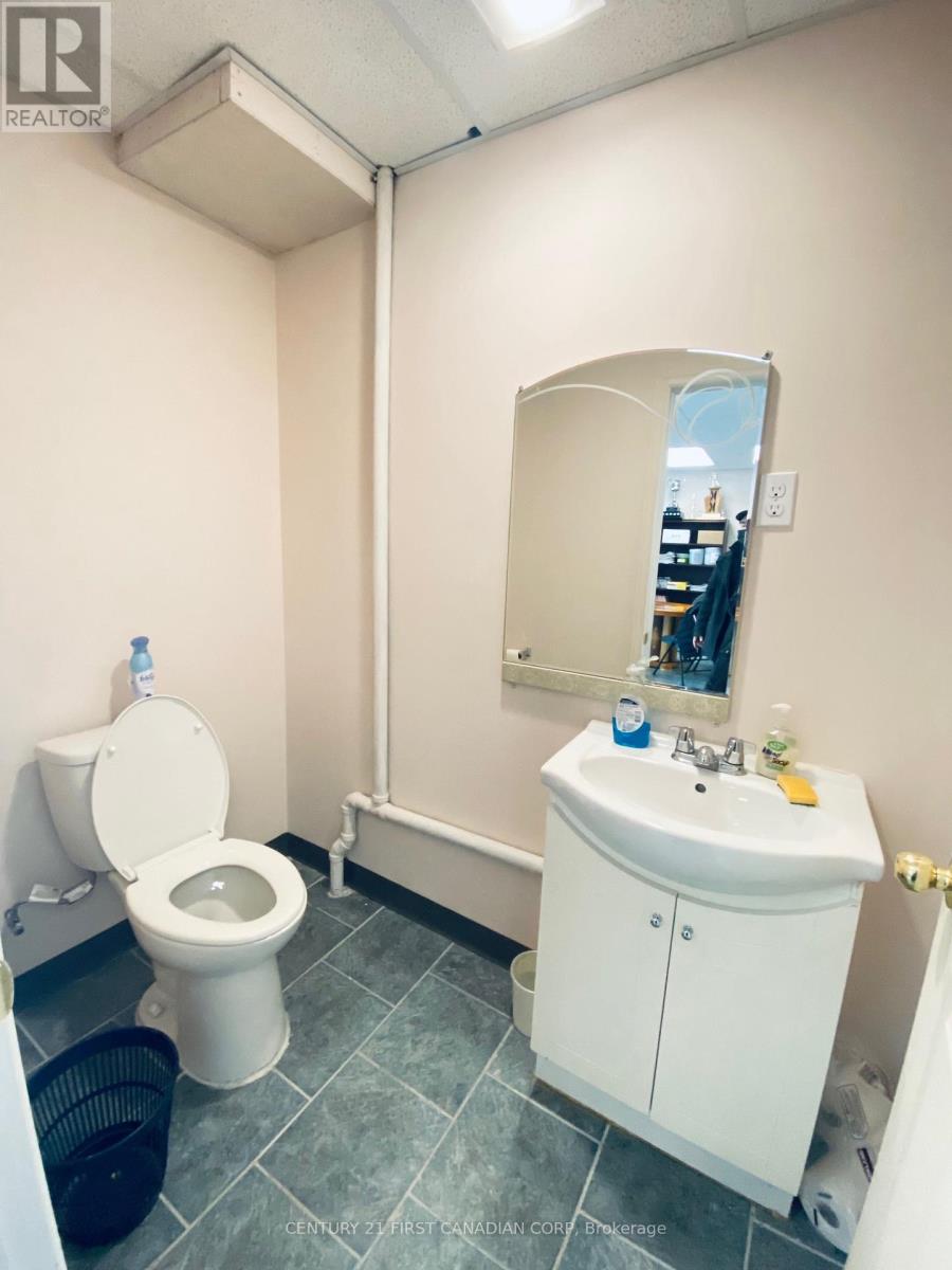 414 Hamilton Road, London East, Ontario  N5Z 1R9 - Photo 10 - X12927760