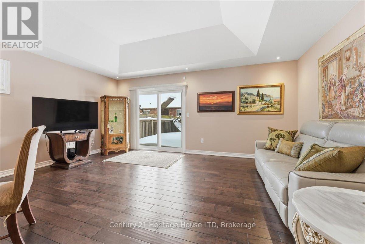 125 Clare Avenue, Welland, Ontario  L3C 0B7 - Photo 12 - X12779530