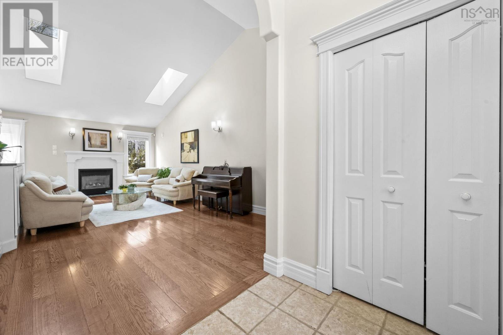 286 Sandy Run, Hammonds Plains, Nova Scotia  B4B 1X9 - Photo 2 - 202605636