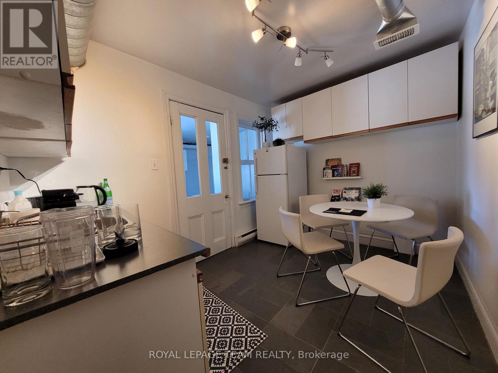 A1 - 341 Richmond Road, Ottawa, Ontario  K2A 0E7 - Photo 14 - X12927666