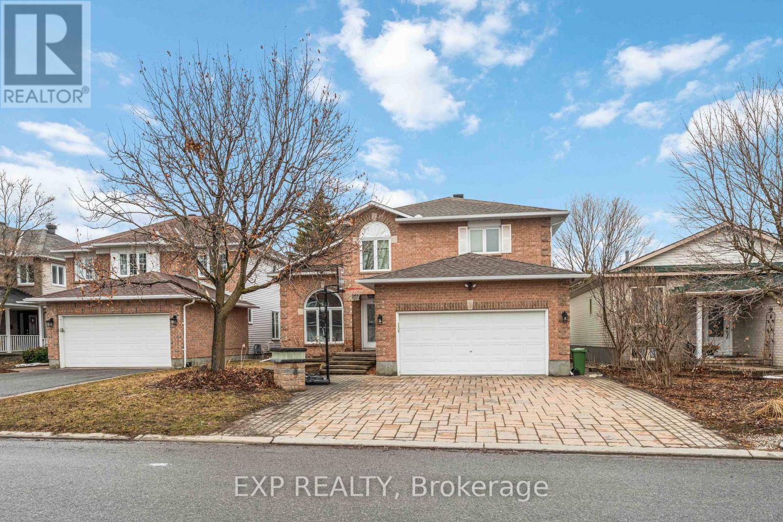 3 Nakota Way, Ottawa, Ontario  K2J 4E9 - Photo 3 - X12927684