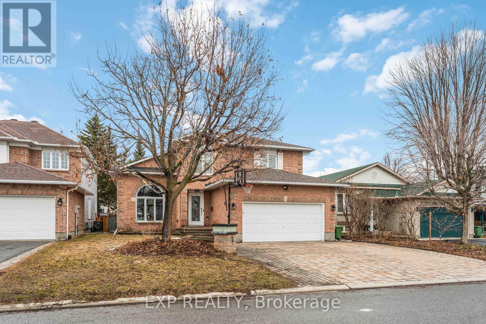 3 Nakota Way, Ottawa, Ontario  K2J 4E9 - Photo 4 - X12927684