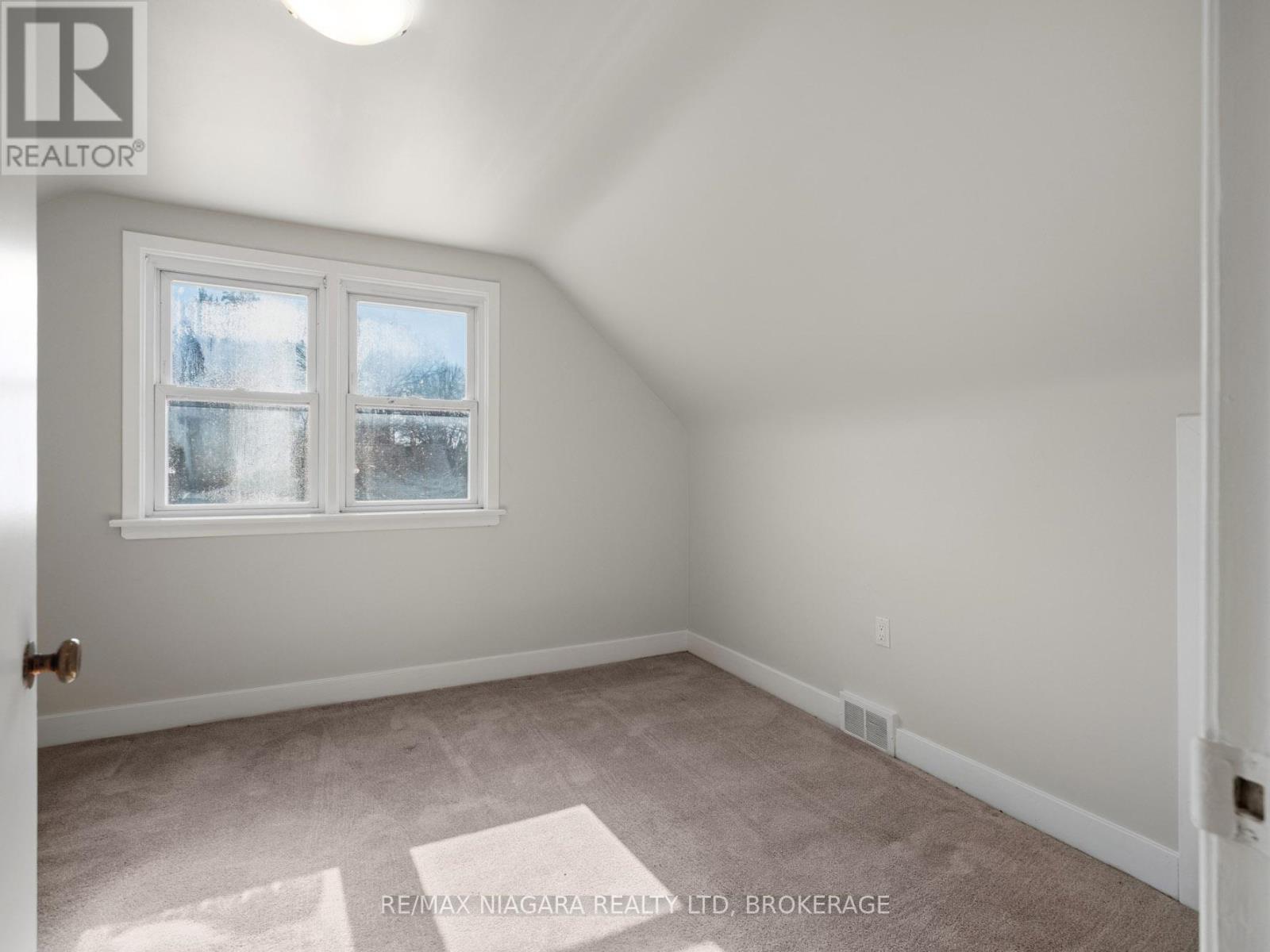 7957 Beaverdams Road, Niagara Falls, Ontario  L2H 1R7 - Photo 18 - X12927634