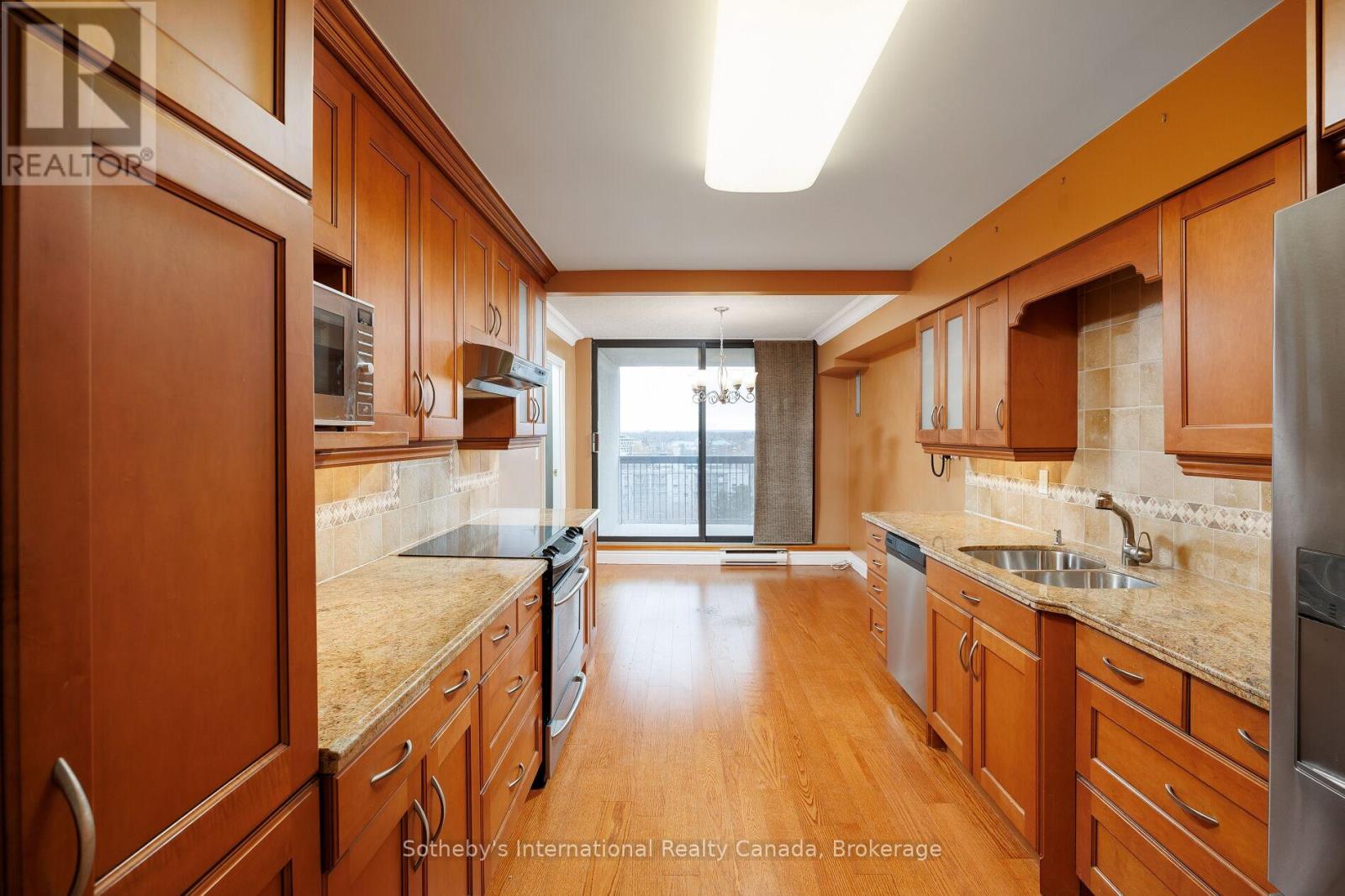 1107 - 2180 Marine Drive, Oakville, Ontario  L6L 5V2 - Photo 18 - W12927756