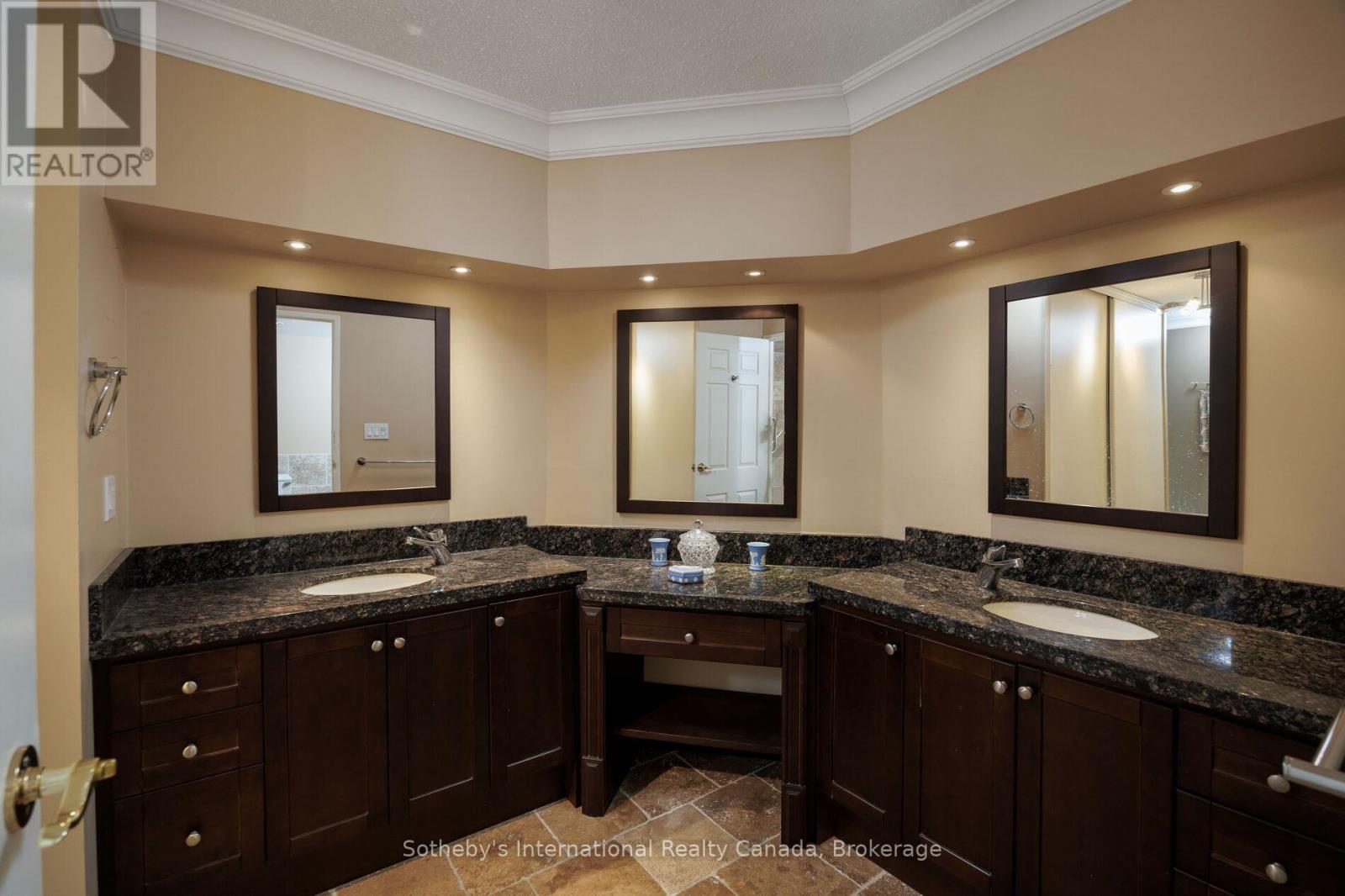 1107 - 2180 Marine Drive, Oakville, Ontario  L6L 5V2 - Photo 24 - W12927756