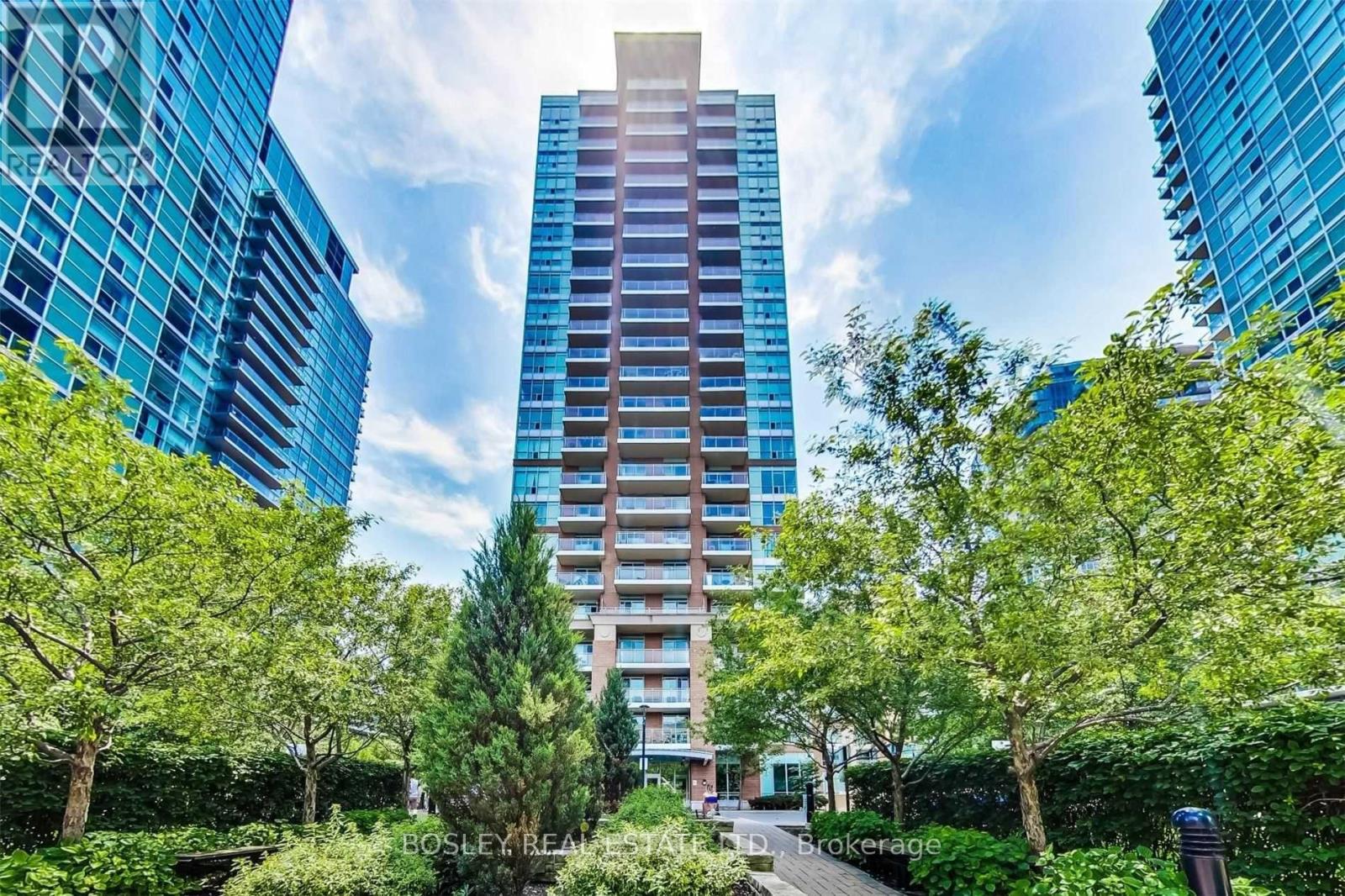 511 - 50 LYNN WILLIAMS STREET