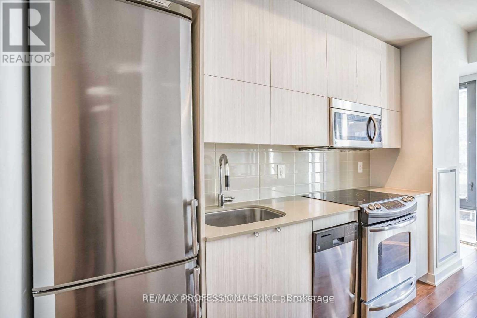 611 - 32 Camden Street, Toronto, Ontario  M5V 1V1 - Photo 10 - C12927696