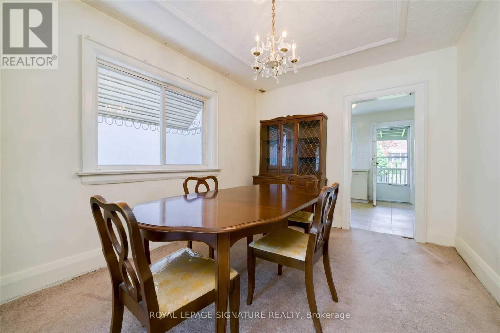 66 Glengarry Avenue, Toronto, Ontario  M5M 1C9 - Photo 11 - C12927722