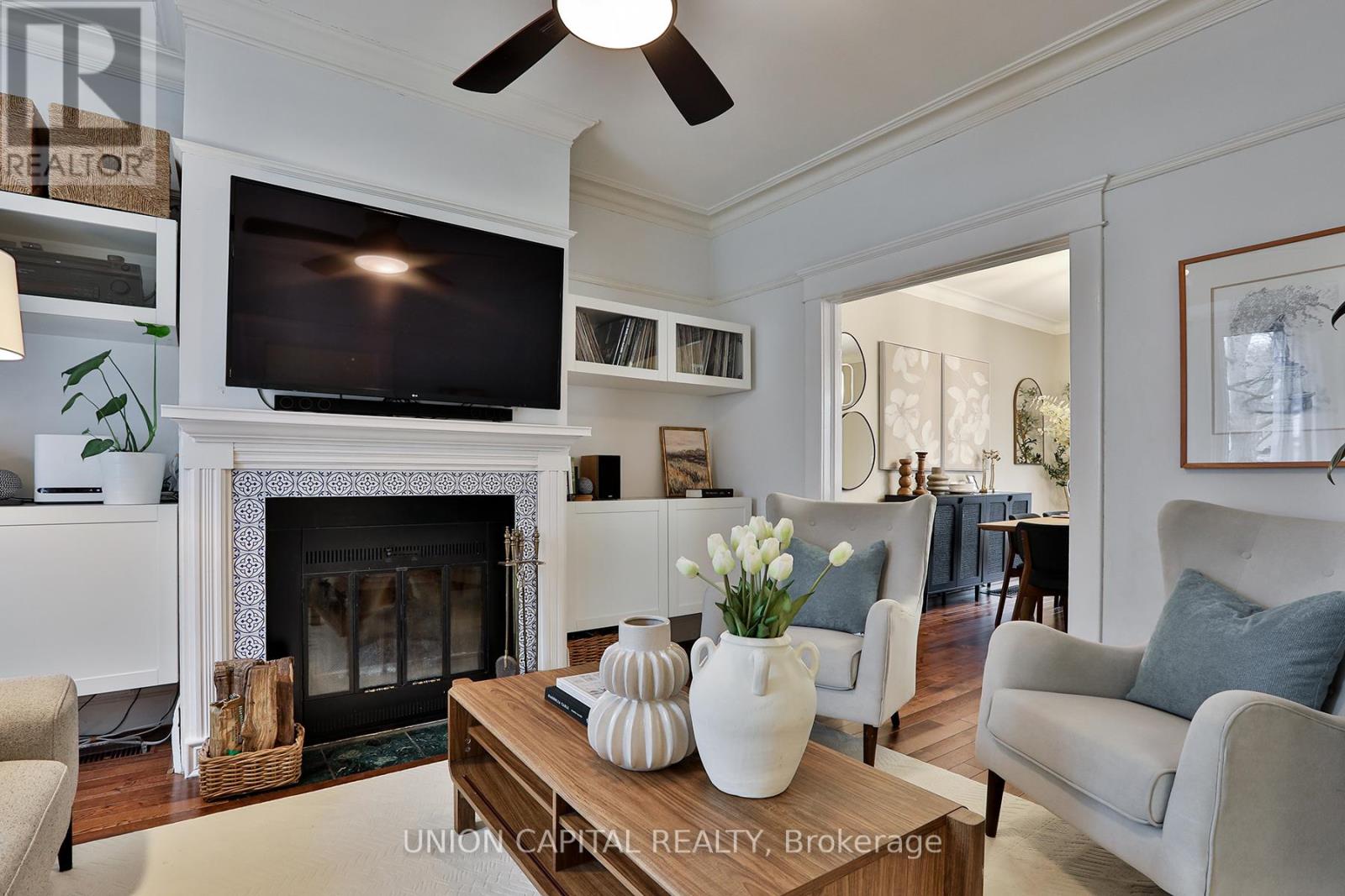 77 Eastwood Road, Toronto, Ontario  M4L 2C7 - Photo 18 - E12927632