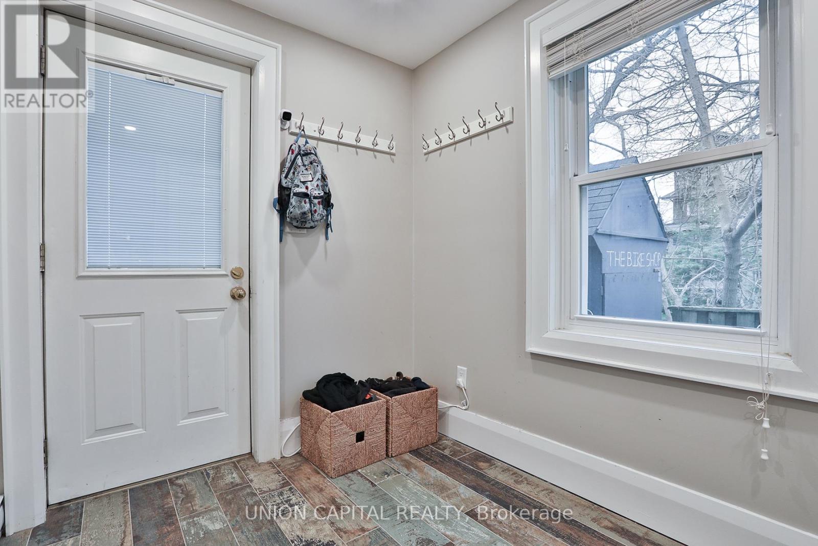 77 Eastwood Road, Toronto, Ontario  M4L 2C7 - Photo 20 - E12927632