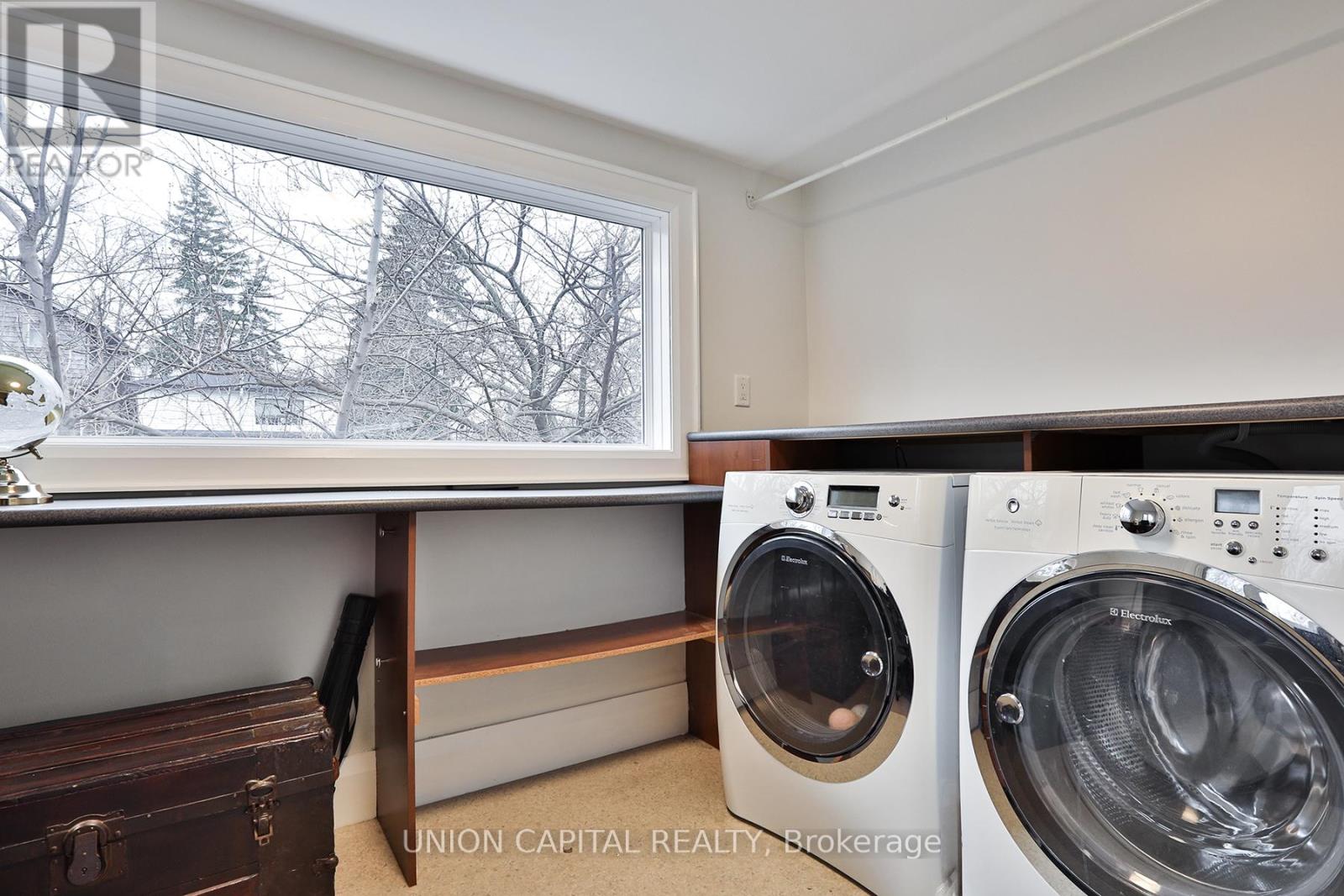 77 Eastwood Road, Toronto, Ontario  M4L 2C7 - Photo 32 - E12927632