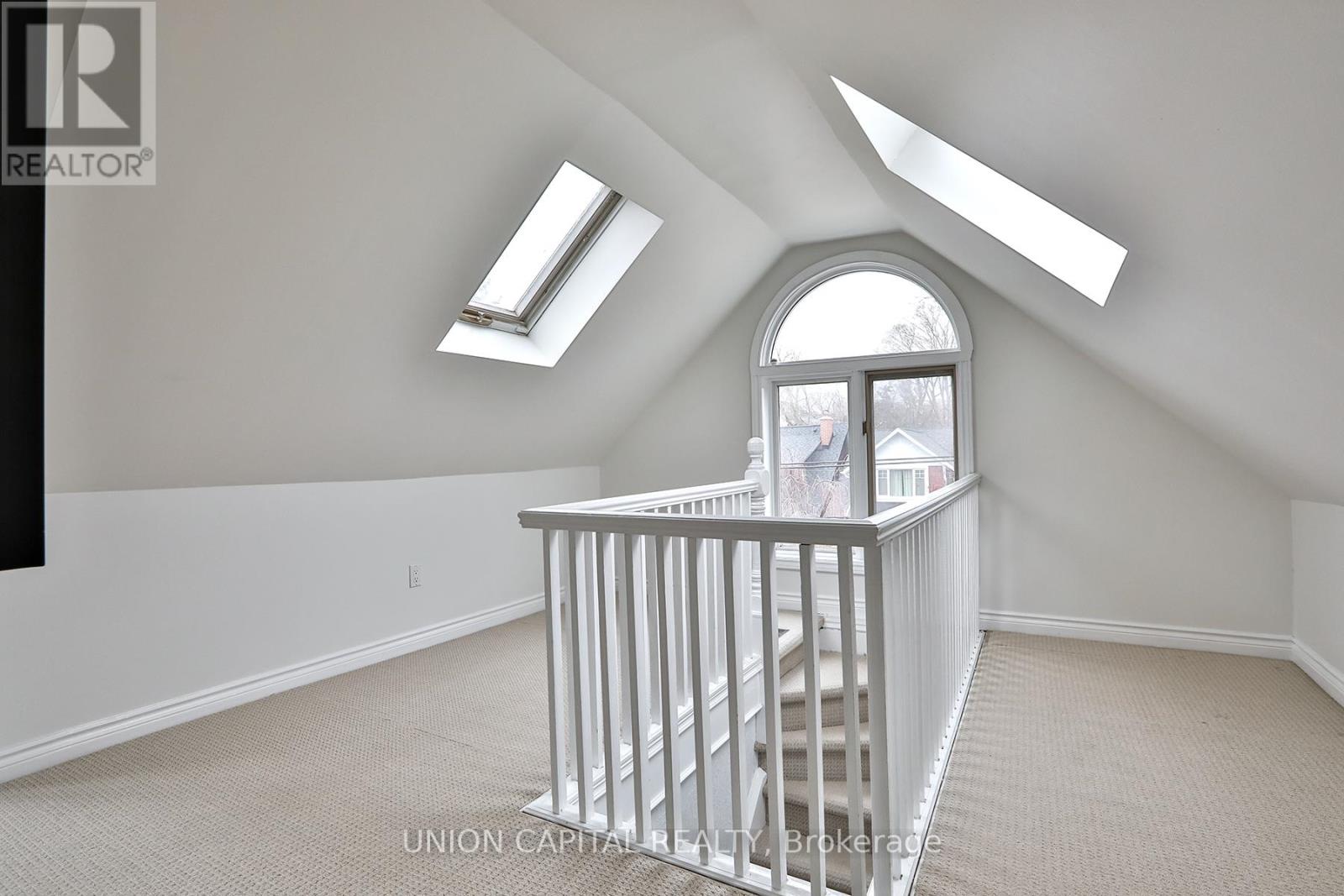 77 Eastwood Road, Toronto, Ontario  M4L 2C7 - Photo 34 - E12927632