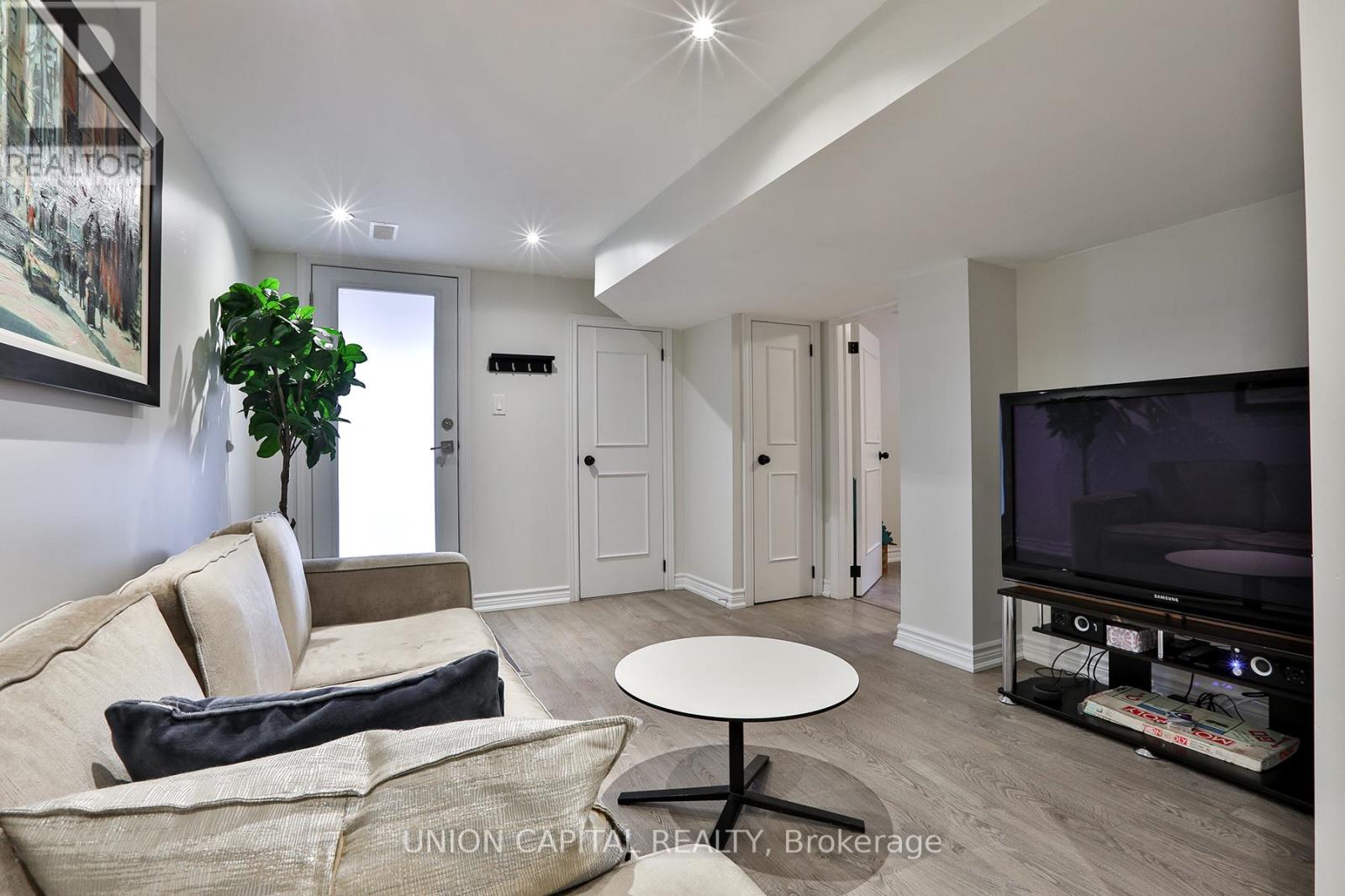 77 Eastwood Road, Toronto, Ontario  M4L 2C7 - Photo 40 - E12927632