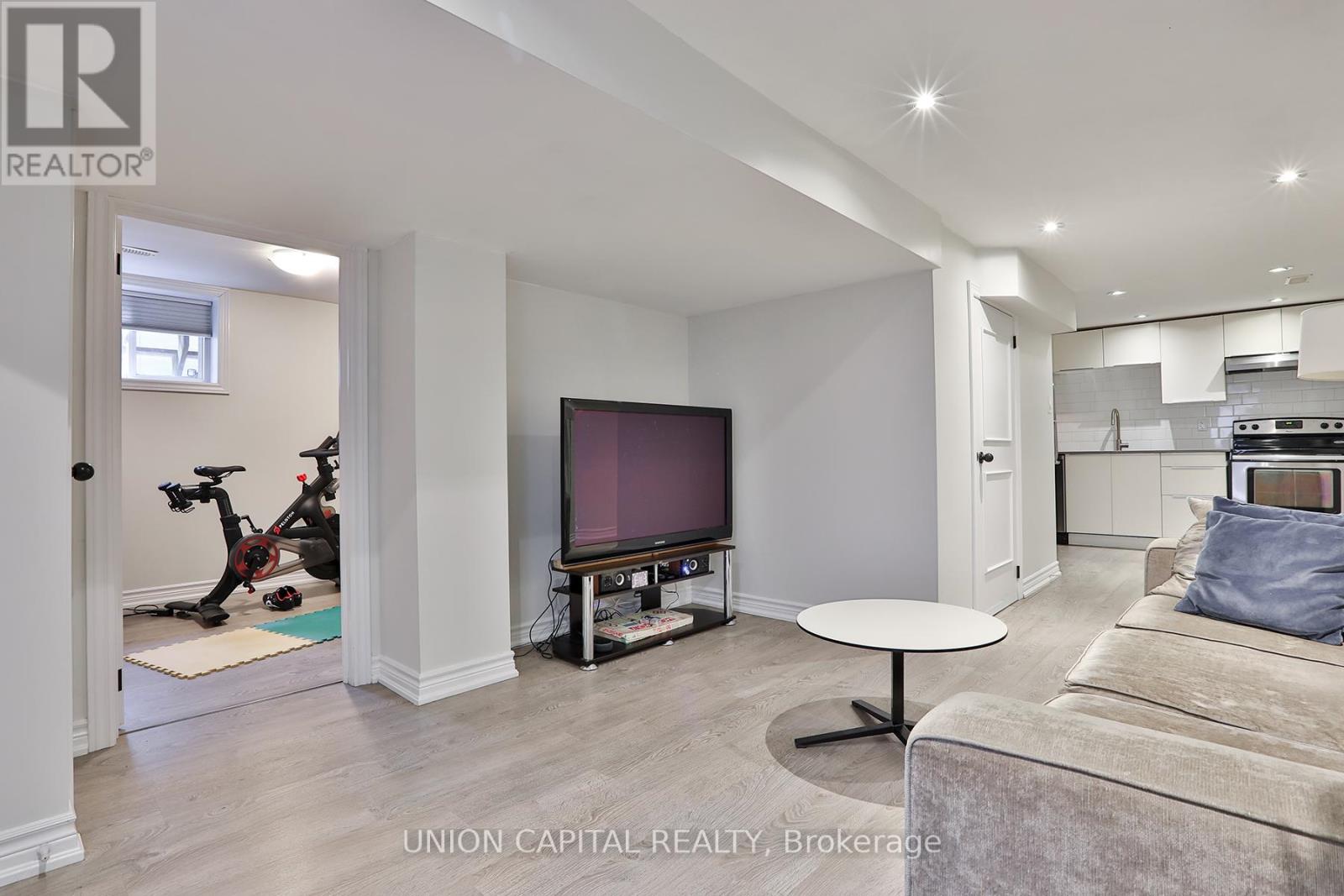 77 Eastwood Road, Toronto, Ontario  M4L 2C7 - Photo 42 - E12927632