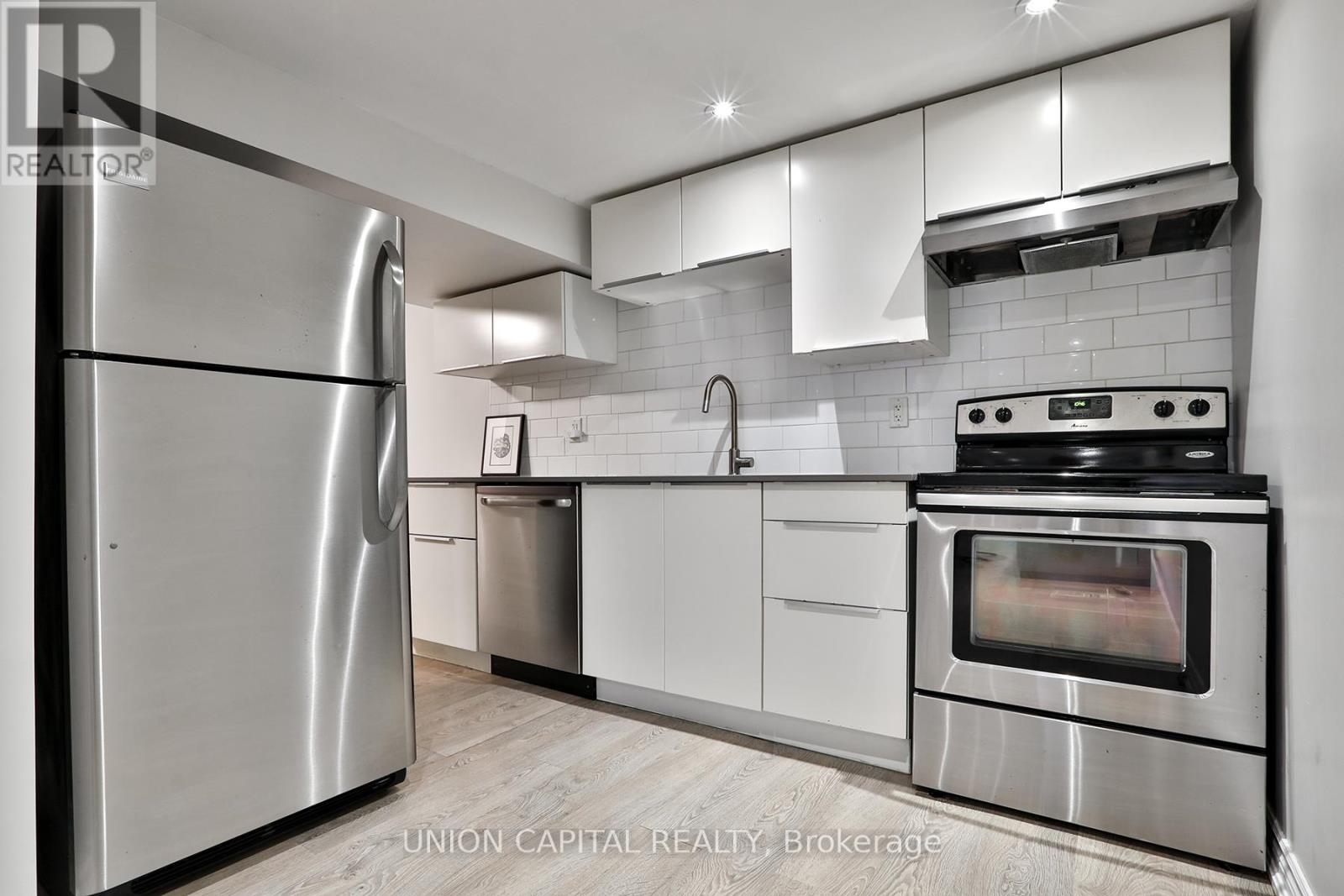 77 Eastwood Road, Toronto, Ontario  M4L 2C7 - Photo 43 - E12927632