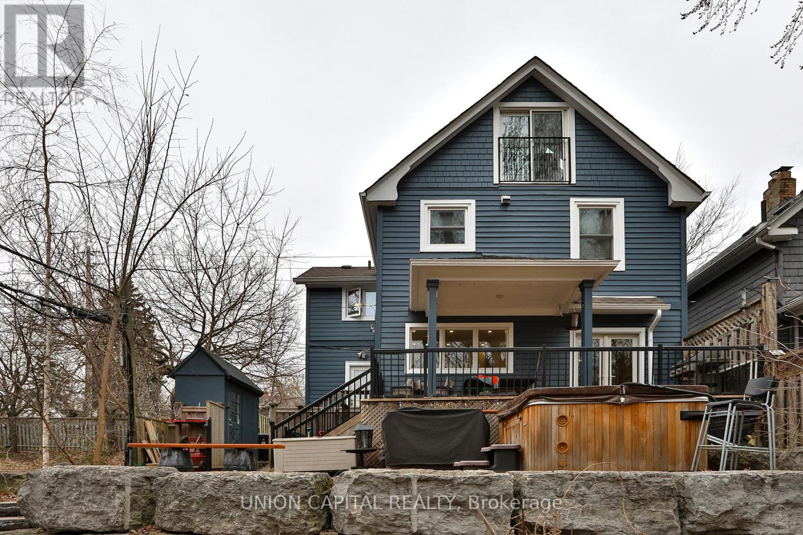 77 Eastwood Road, Toronto, Ontario  M4L 2C7 - Photo 47 - E12927632