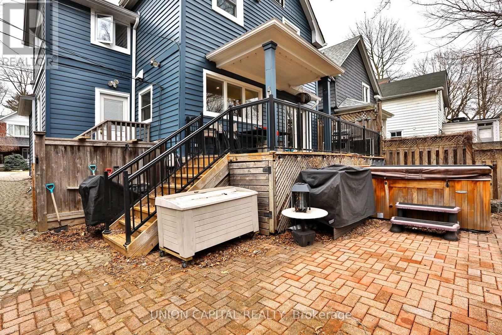 77 Eastwood Road, Toronto, Ontario  M4L 2C7 - Photo 48 - E12927632