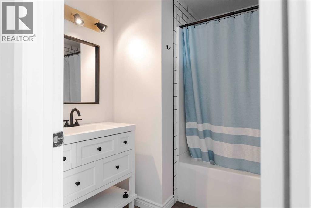 209 Woodland Drive, Fort Mcmurray, Alberta  T9K 1A4 - Photo 11 - A2296839