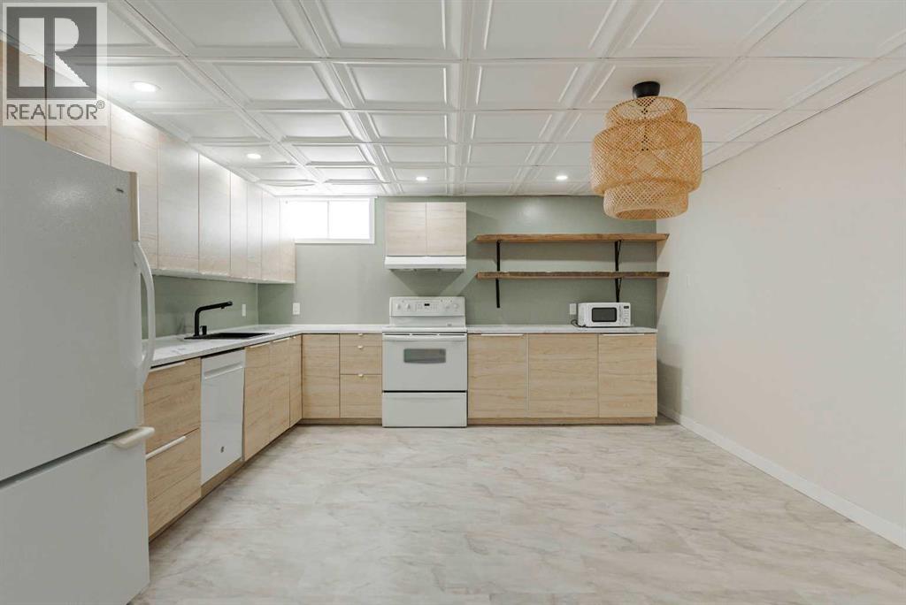 209 Woodland Drive, Fort Mcmurray, Alberta  T9K 1A4 - Photo 21 - A2296839