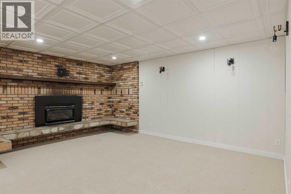 209 Woodland Drive, Fort Mcmurray, Alberta  T9K 1A4 - Photo 26 - A2296839