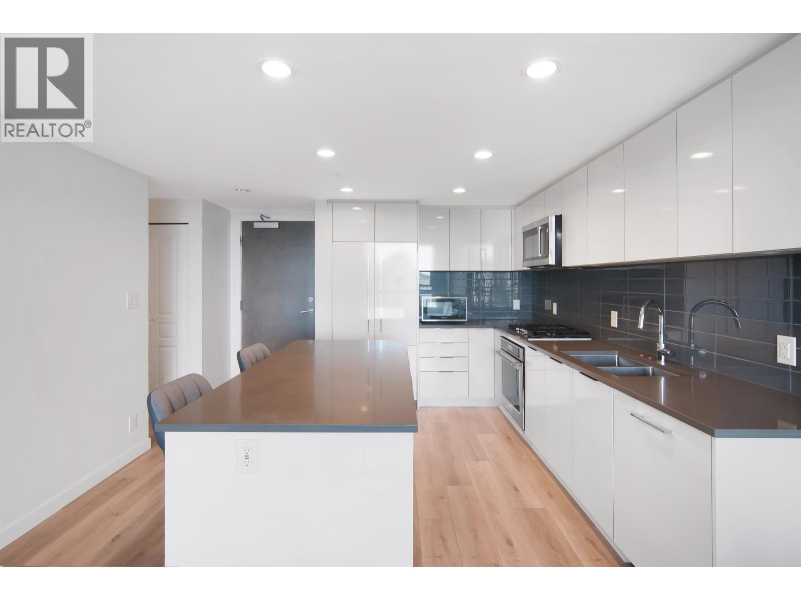 2205 3096 Windsor Gate, Coquitlam, British Columbia  V3B 0P4 - Photo 18 - R3102415