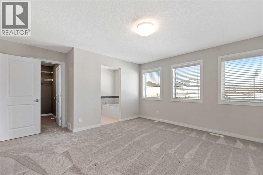 83 Drake Landing Loop, Okotoks, Alberta  T1S 0H4 - Photo 18 - A2290992
