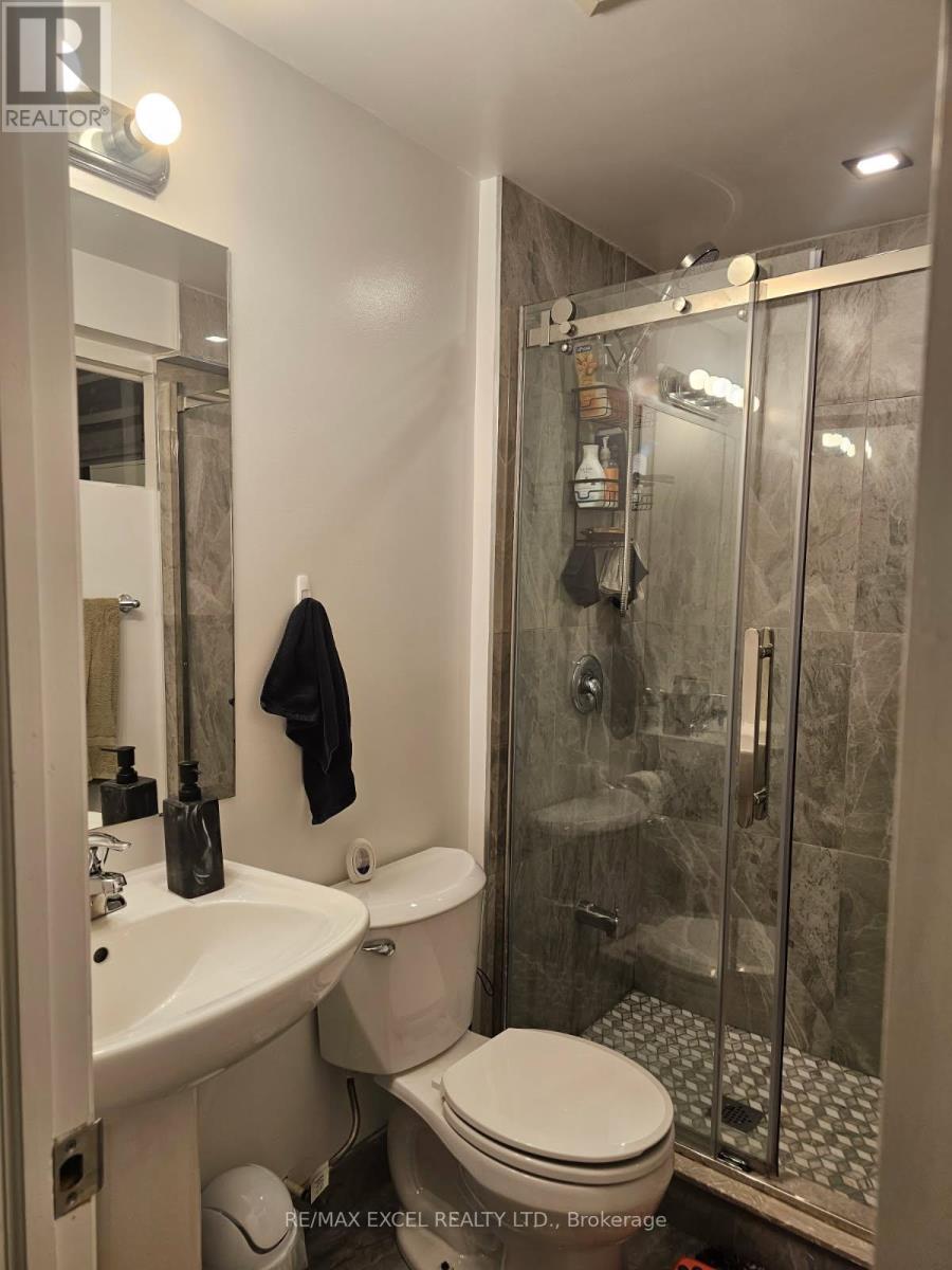 Bsmt - 64 Fieldwood Drive, Toronto (Milliken), Ontario  M1V 3G4 - Photo 12 - E12888360