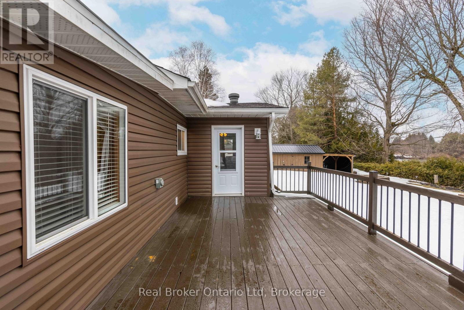16 Twin River Drive N, South Bruce Peninsula, Ontario  N0H 2T0 - Photo 2 - X12927748