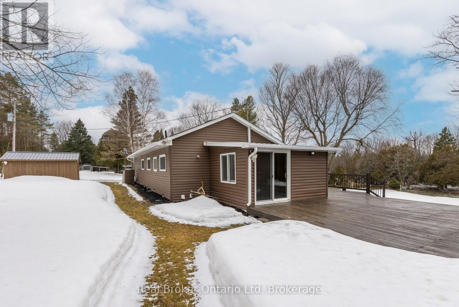 16 Twin River Drive N, South Bruce Peninsula, Ontario  N0H 2T0 - Photo 24 - X12927748