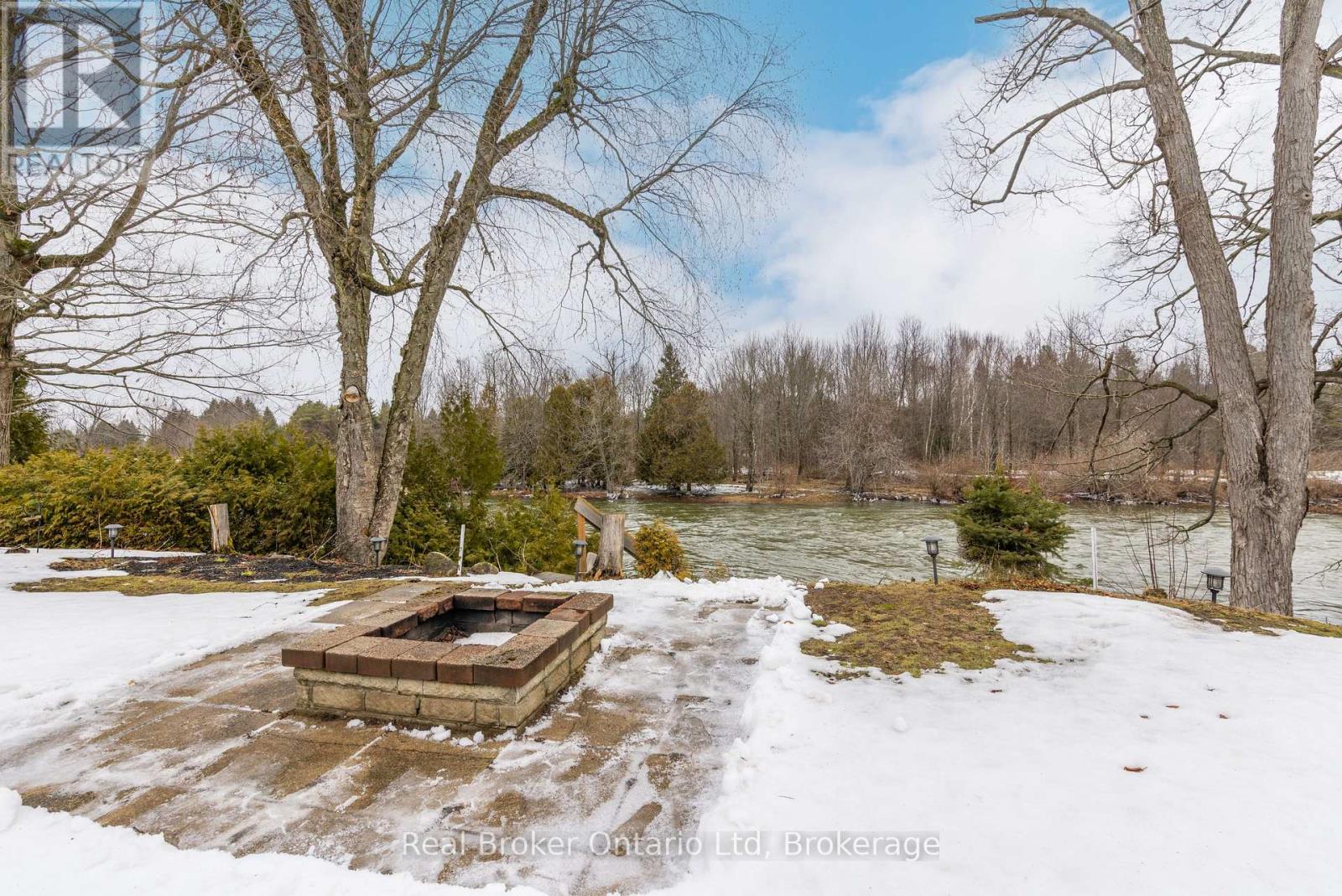 16 Twin River Drive N, South Bruce Peninsula, Ontario  N0H 2T0 - Photo 31 - X12927748