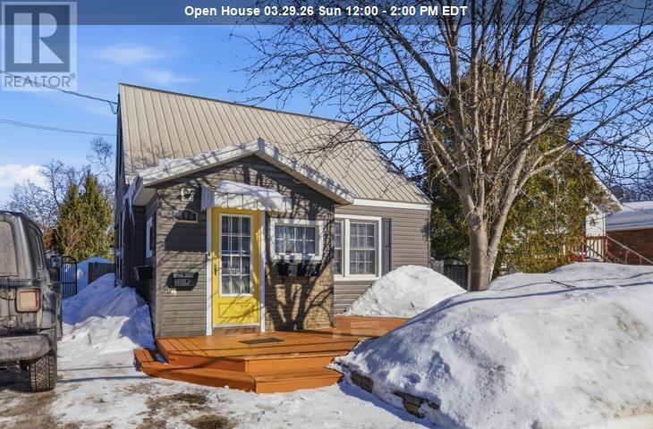 706 Wellington St W, Sault Ste. Marie, Ontario P6C 3V2 - Photo 1 - SM260547