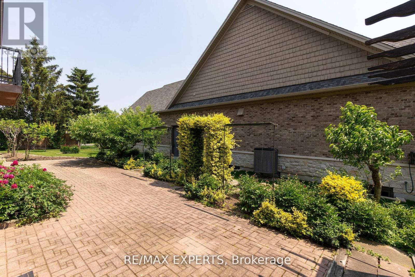 80 Colucci Drive, Vaughan, Ontario  L4L 9A6 - Photo 45 - N12927660