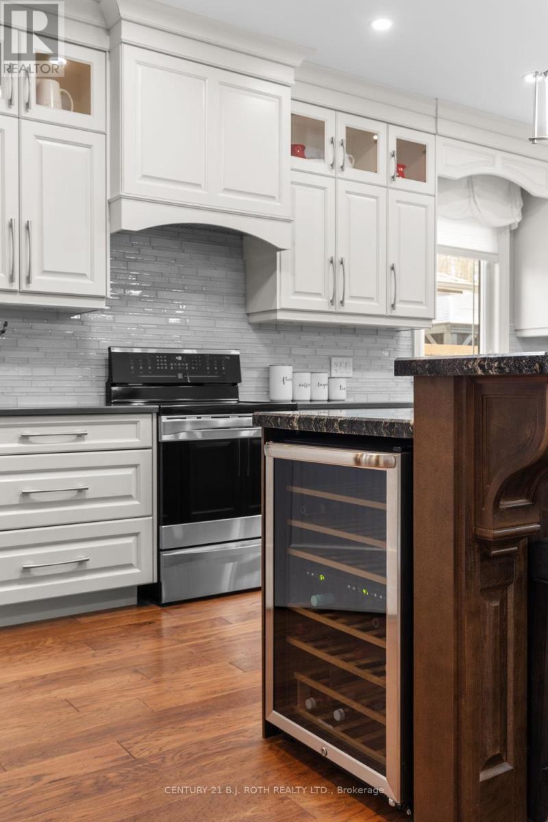 41 Osborn Street, Essa (Angus), Ontario  L0M 1B0 - Photo 13 - N12927674